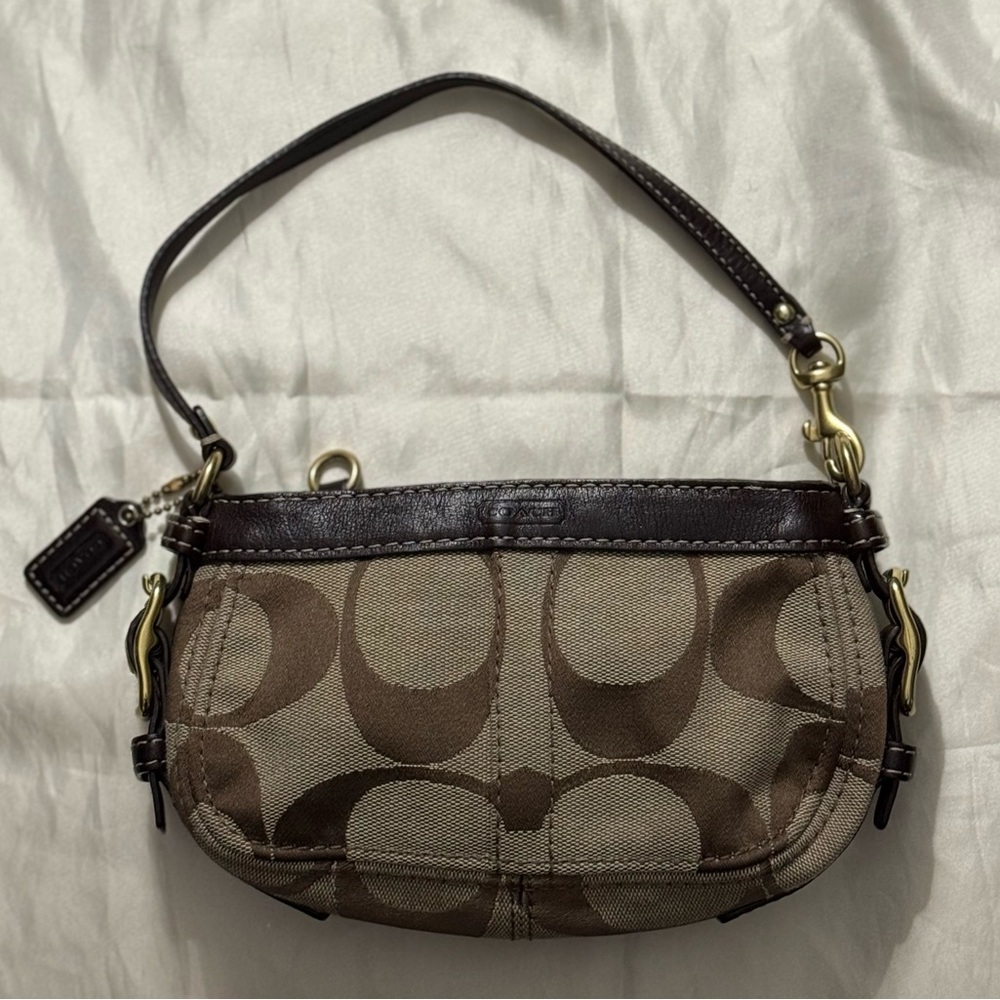 COACH Vintage Y2K Signature Brown Zoe
Mini Purse Shoulder Bag